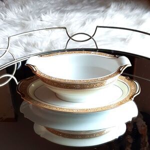 Noritake Gold Vintage  Manderleigh Bone China Gravy Boat With‎ Underplate
